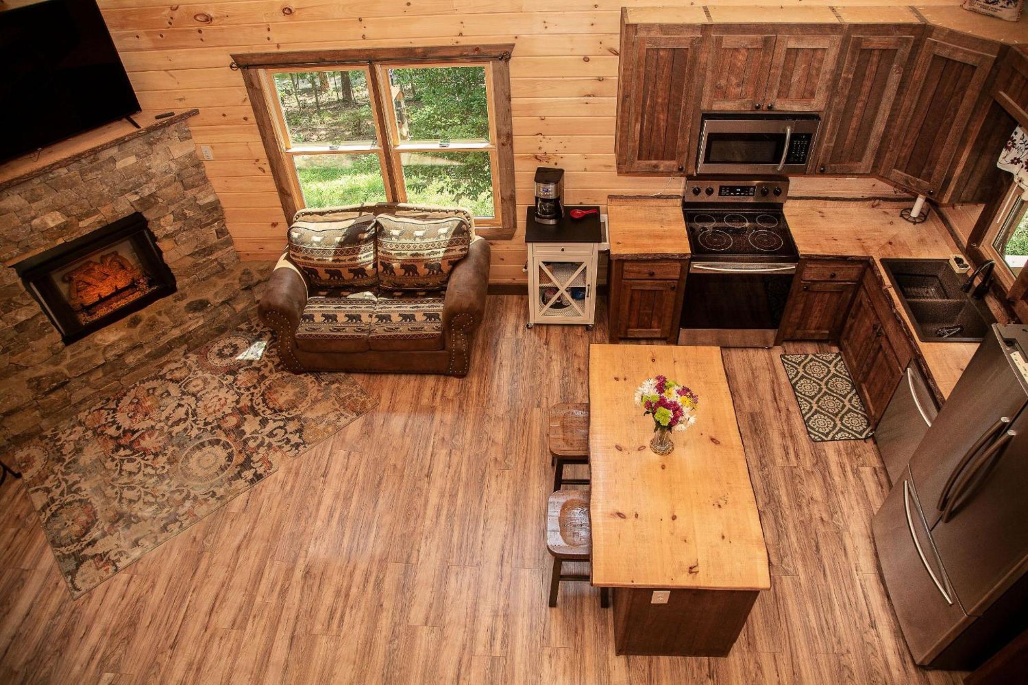 Adore The Smores Rustic Mountain Charm Outdoor Spaces And A Cozy Hot Tub Blue Ridge Exterior foto