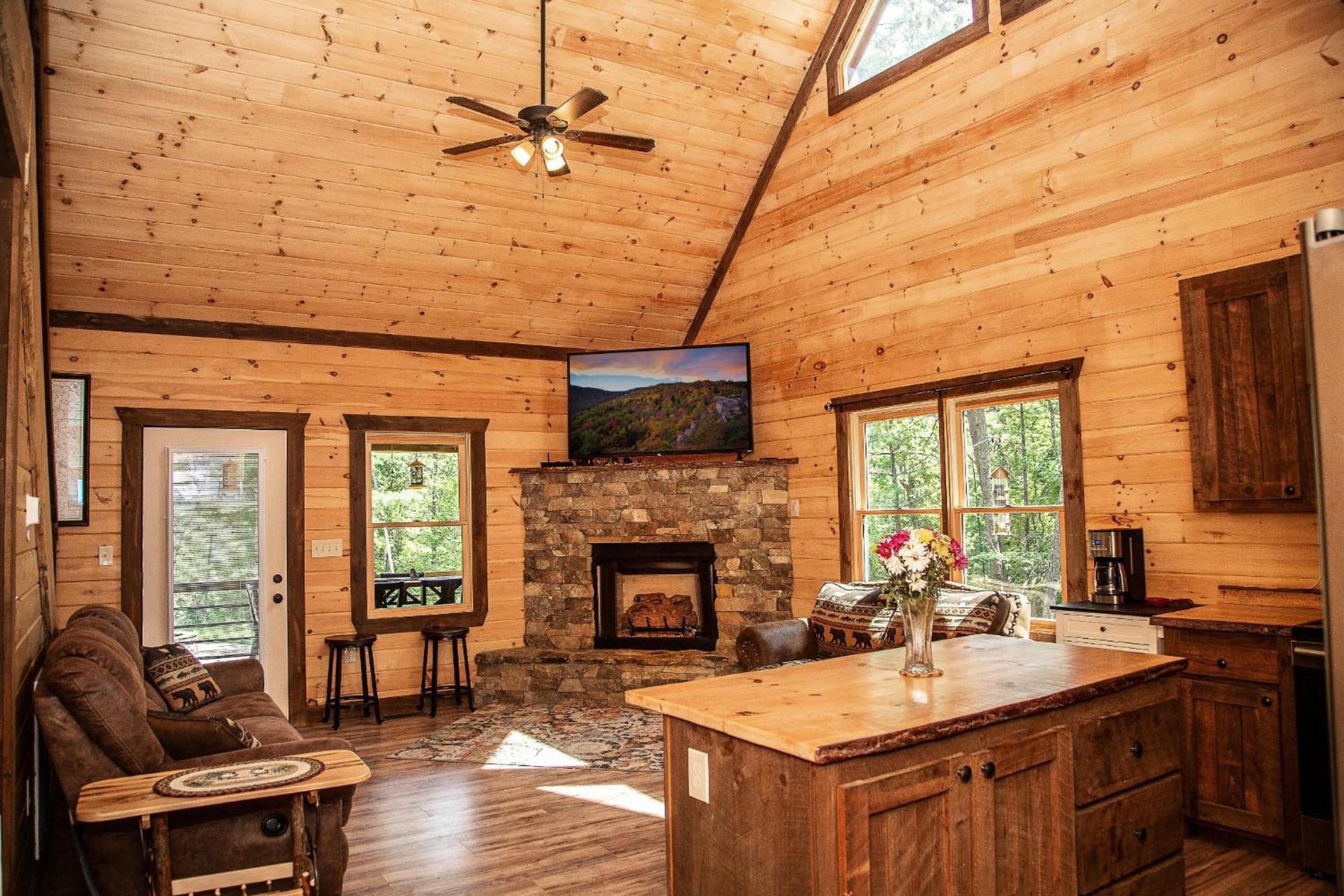 Adore The Smores Rustic Mountain Charm Outdoor Spaces And A Cozy Hot Tub Blue Ridge Exterior foto