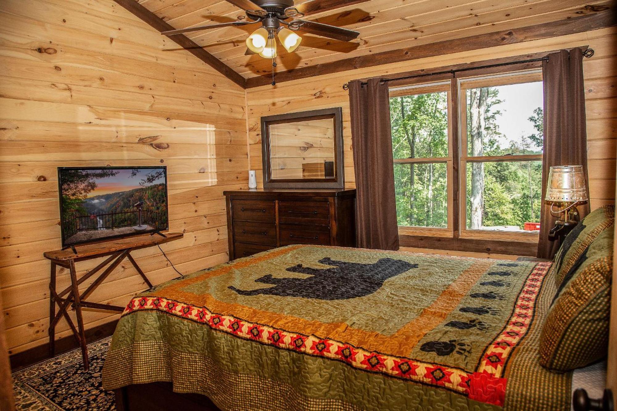 Adore The Smores Rustic Mountain Charm Outdoor Spaces And A Cozy Hot Tub Blue Ridge Exterior foto