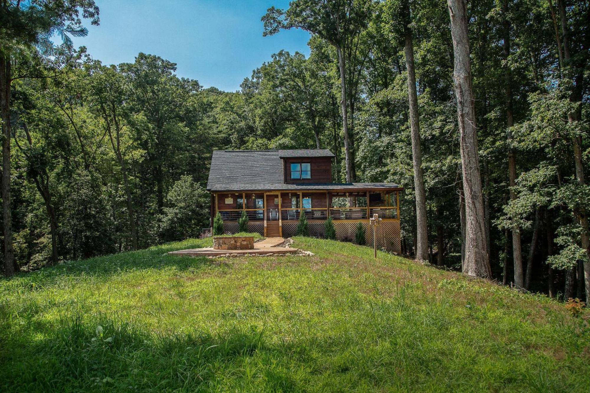 Adore The Smores Rustic Mountain Charm Outdoor Spaces And A Cozy Hot Tub Blue Ridge Exterior foto